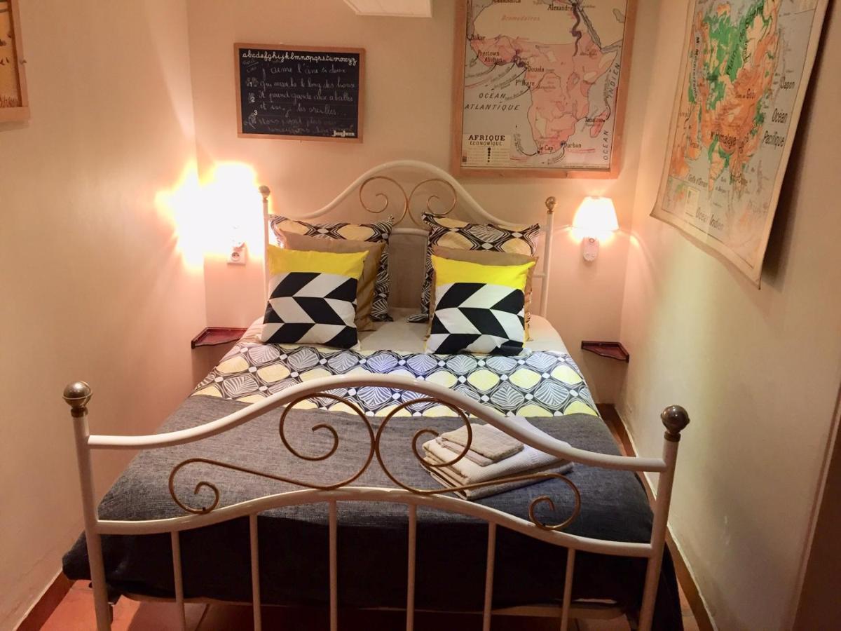 Les Maitres Sonneurs Bed & Breakfast Huriel Eksteriør bilde