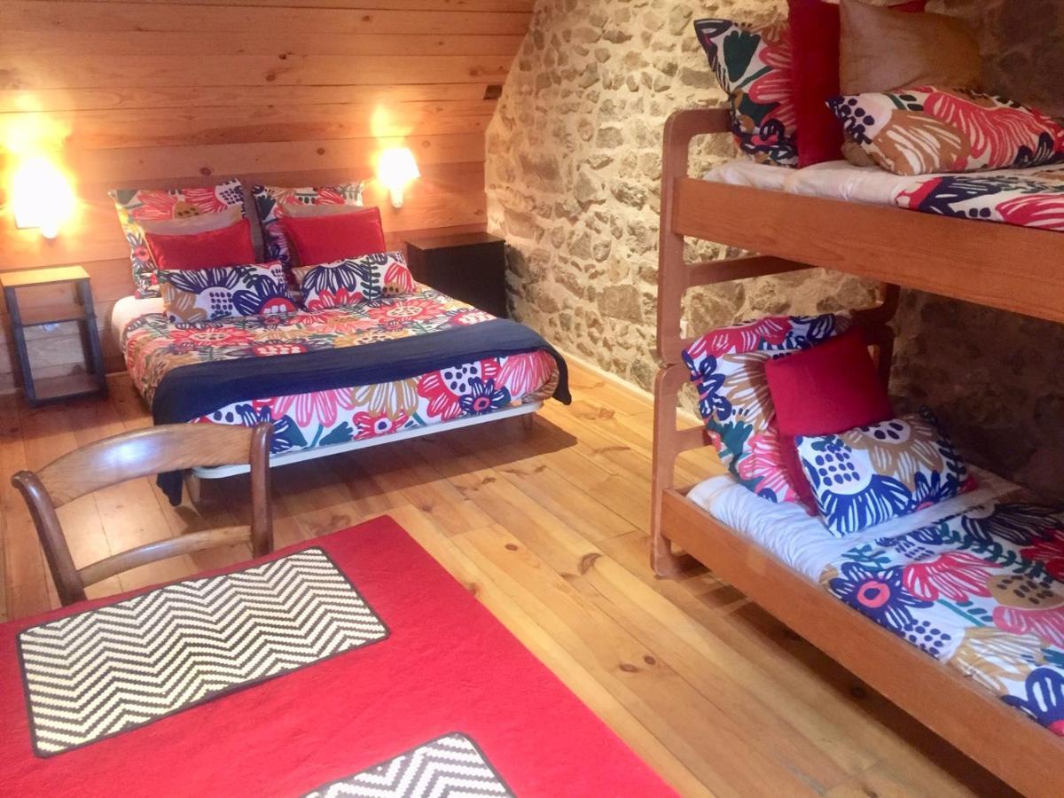Les Maitres Sonneurs Bed & Breakfast Huriel Eksteriør bilde