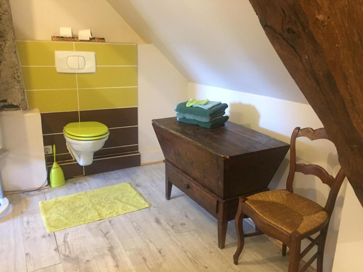 Les Maitres Sonneurs Bed & Breakfast Huriel Eksteriør bilde