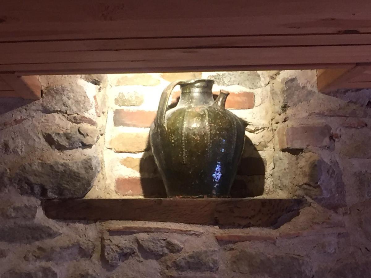 Les Maitres Sonneurs Bed & Breakfast Huriel Eksteriør bilde